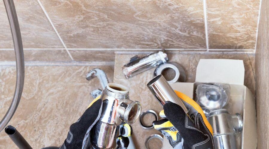Professional gutter cleaning in Tea, SD